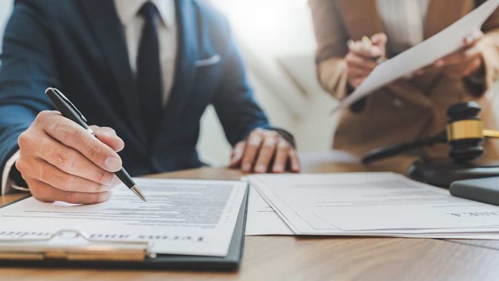 Should I Get a Lawyer To Handle My Ontario Power of Sale or Foreclosure?