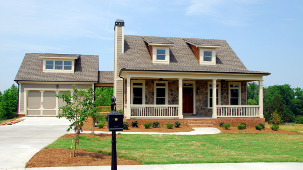 Distressed Homes: How Buying One Can Save You Big Bucks